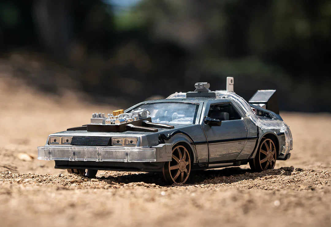 Back to the Future Part III (rail version) die-cast 1:24 scale 