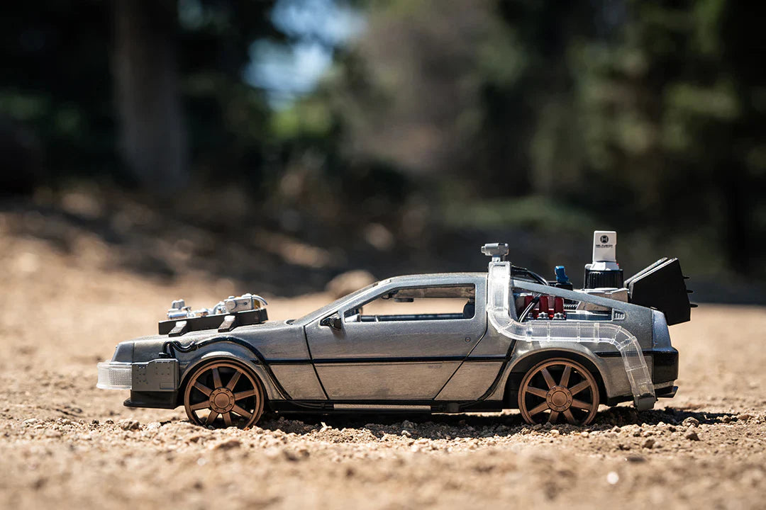 Back to the Future Part III (rail version) die-cast 1:24 scale 