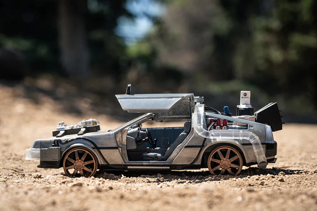 Back to the Future Part III (rail version) die-cast 1:24 scale 