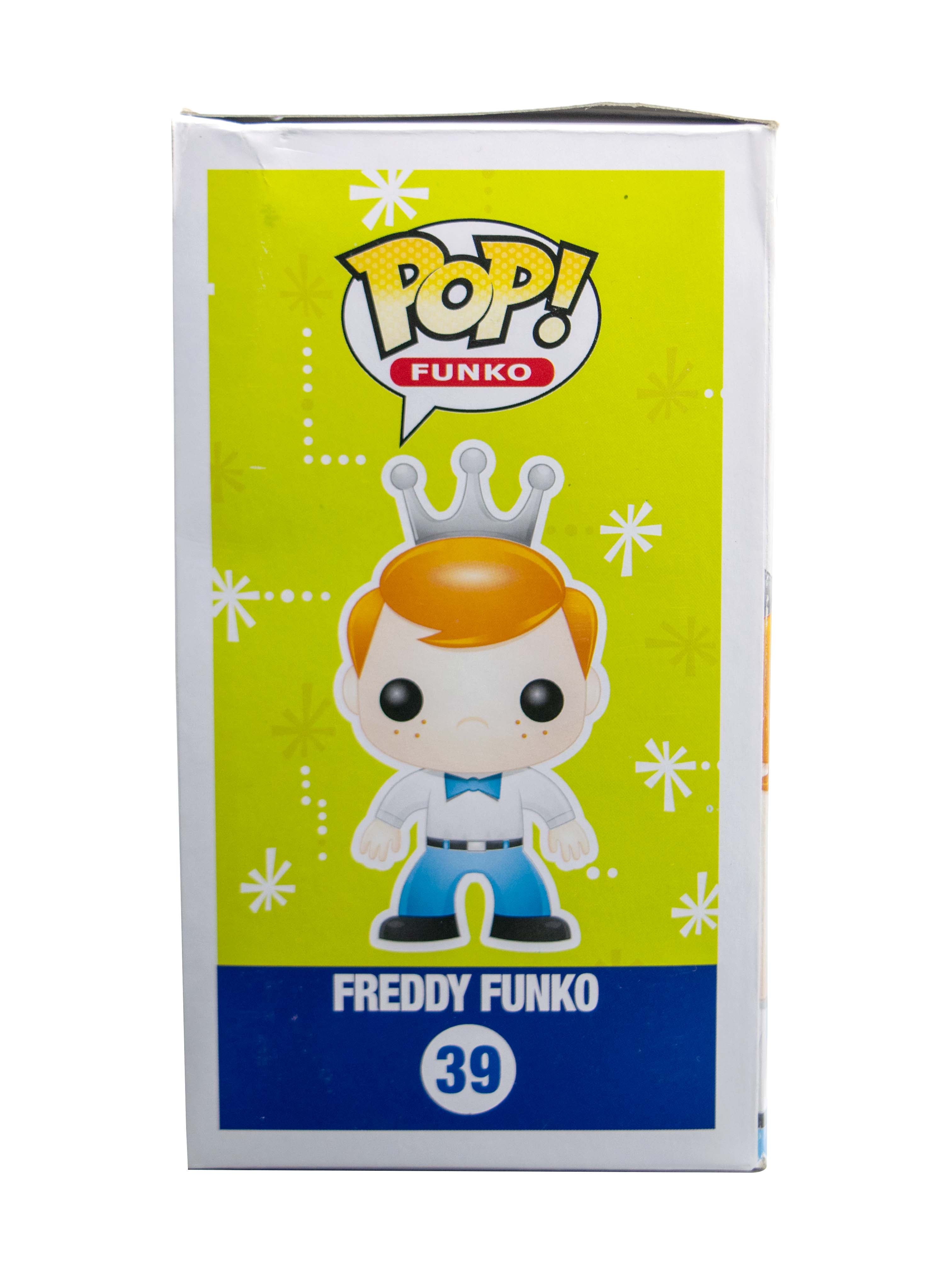 Freddy Funko (Deathstroke) 39 - 2015 SDCC Exclusive /196 Made [light damage]