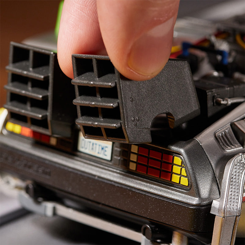 Back to the Future: Time Machine Model Kit