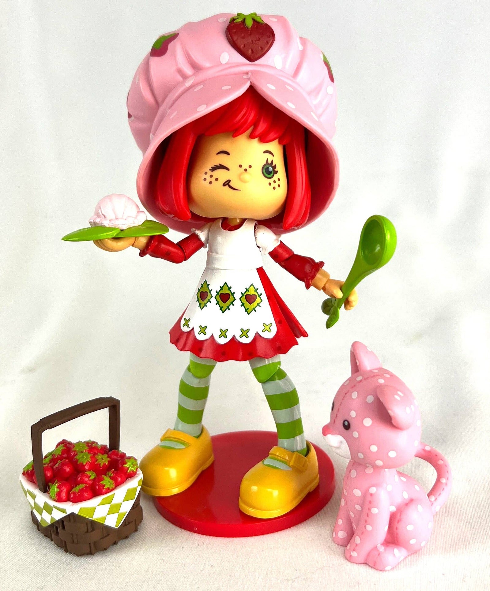 Strawberry Shortcake Action Figure: Strawberry Shortcake