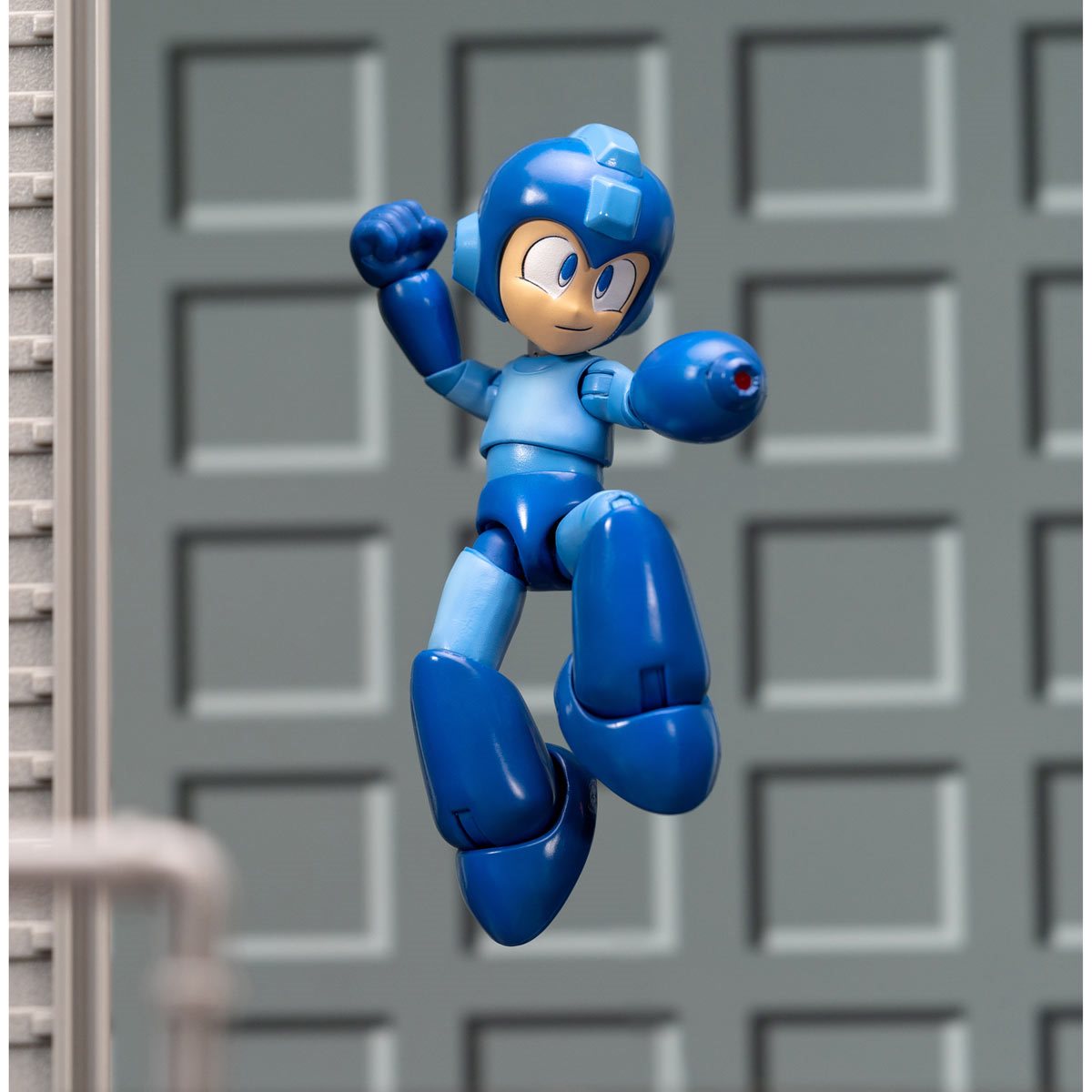 Mega Man 1:12 Scale Action Figure