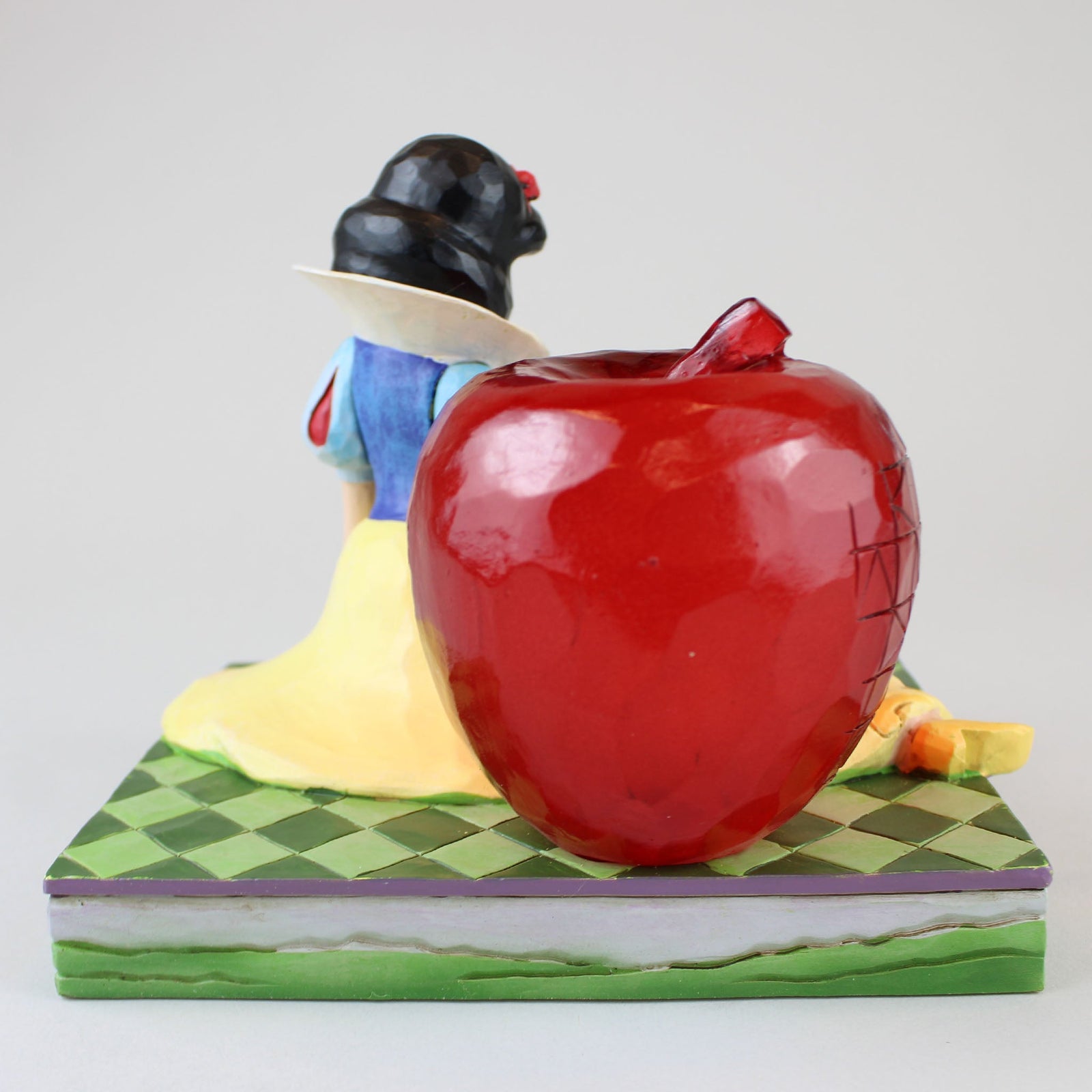Disney Traditions Snow White & The 7 Dwarves 